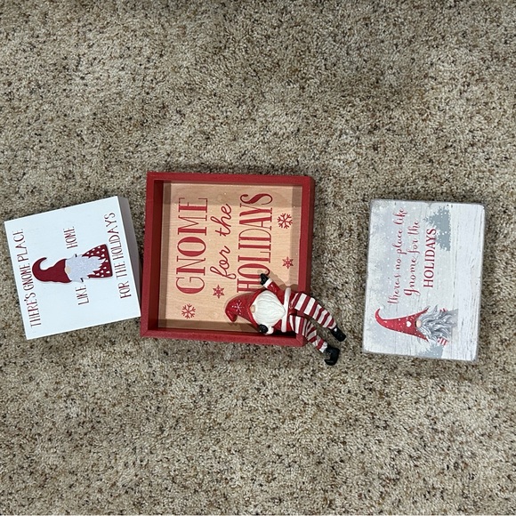 Lot of 3 Wooden Plaque Holiday Gnome Decorations GUC - Picture 2 of 9